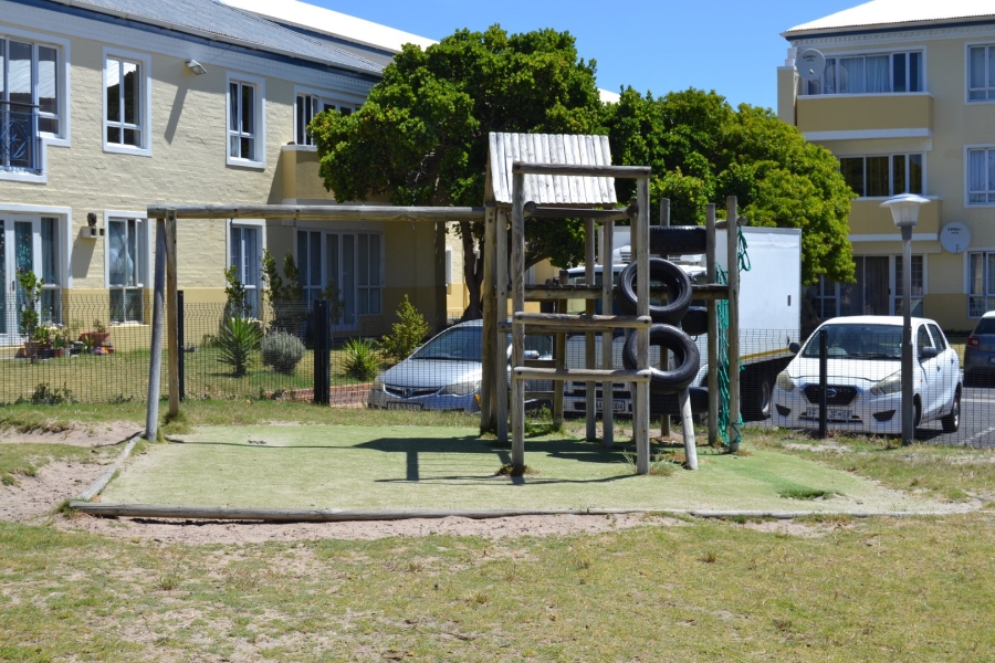 To Let 2 Bedroom Property for Rent in Sunnydale Western Cape